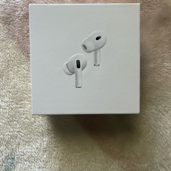 Apple White Earbud Headphones
